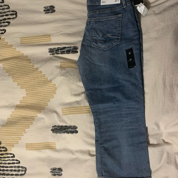 Silver Capri Mid Rise Curvy - Suki style - Picture 2 of 5